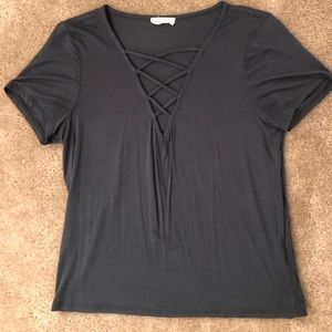 Tilly’s cross vneck top!